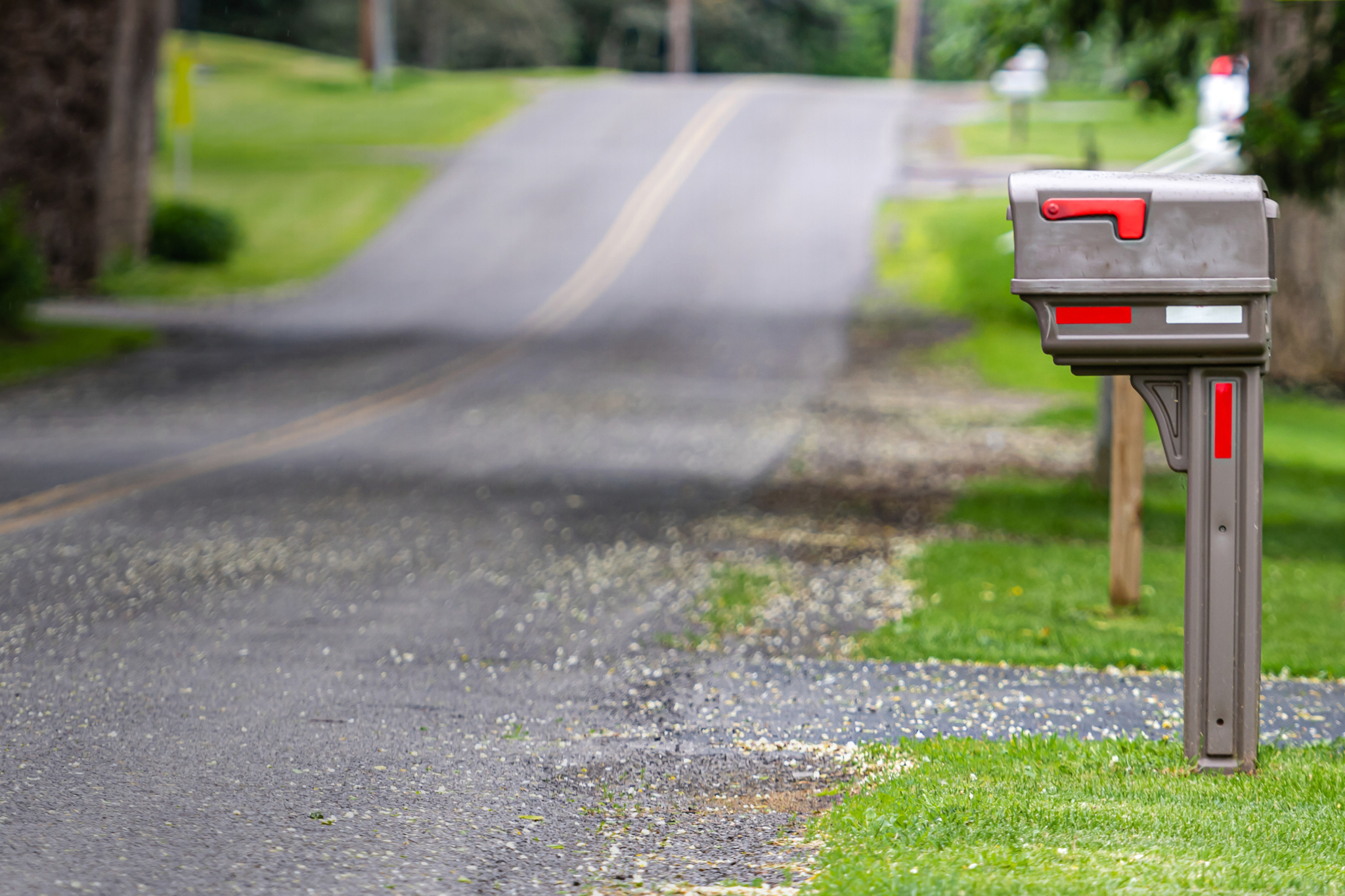 How to open a mailbox without keys and without damage 