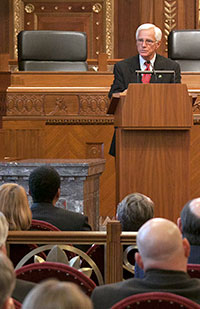 Image of Ohio Supreme Court Justice Terrence O'Donnell speaking at a podium