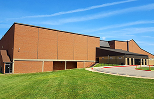 Image of the outside of Marietta High School (Marietta City Schools)